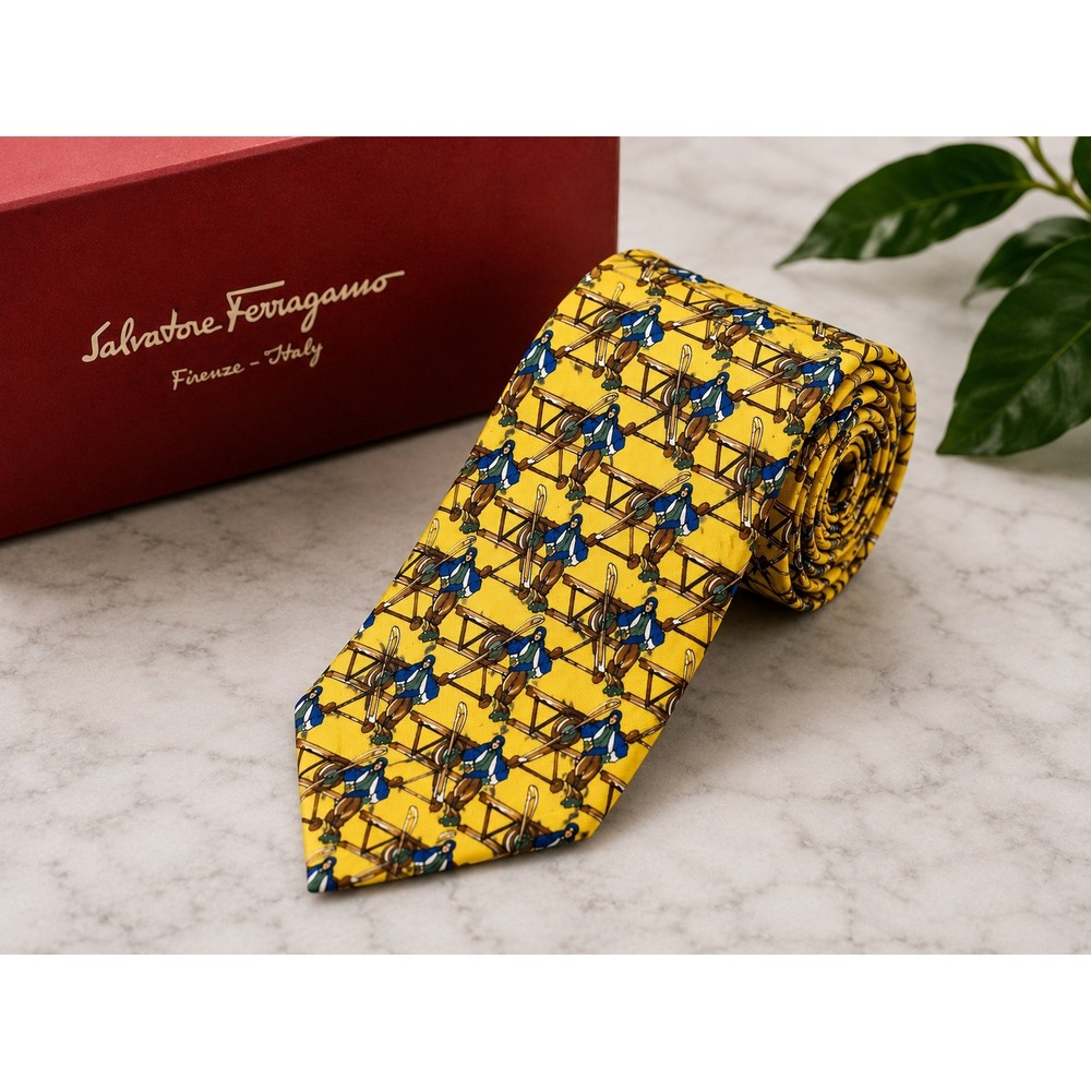 Salvatore Ferragamo Made in Italy Yellow 100% Silk Tie With Aviator Men Design